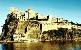 Appartamento Sul Mare Ad Ischia Ponte